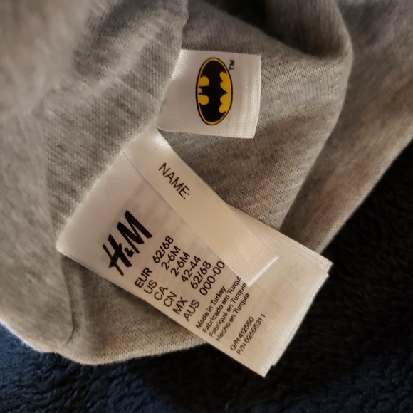 H&M Baby Batman Beanie - Picture 3 of 3